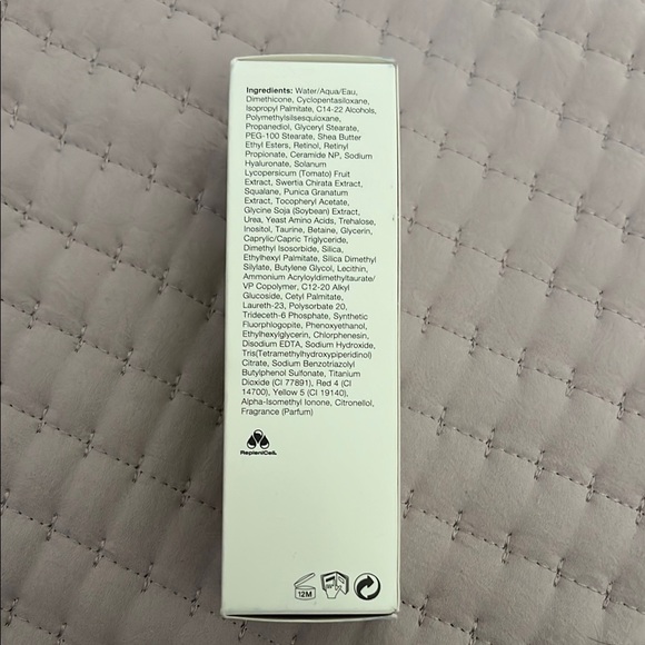 Murad Retinol Youth Renewal Serum - White and Green - Picture 5 of 6